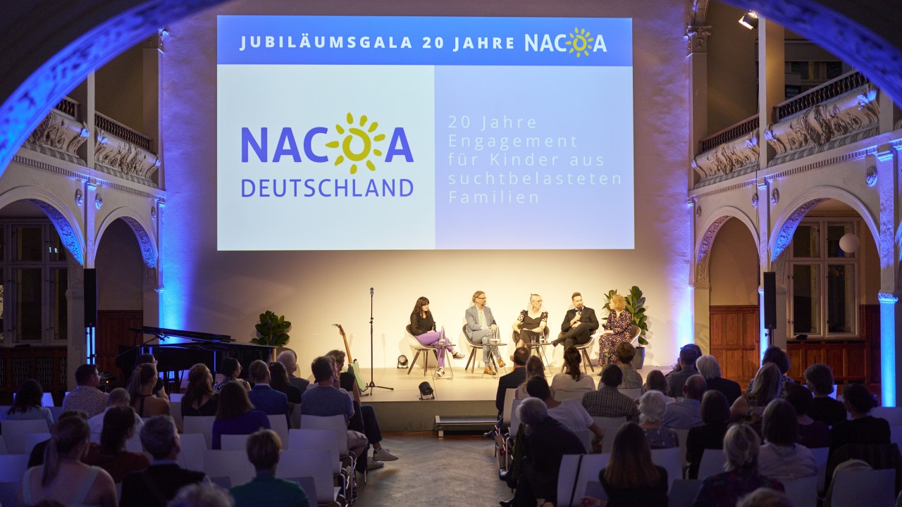 Talk mit Erwachsenen Kindern auf der Jubiläumsgala in Berlin Foto: Hauke Dressler